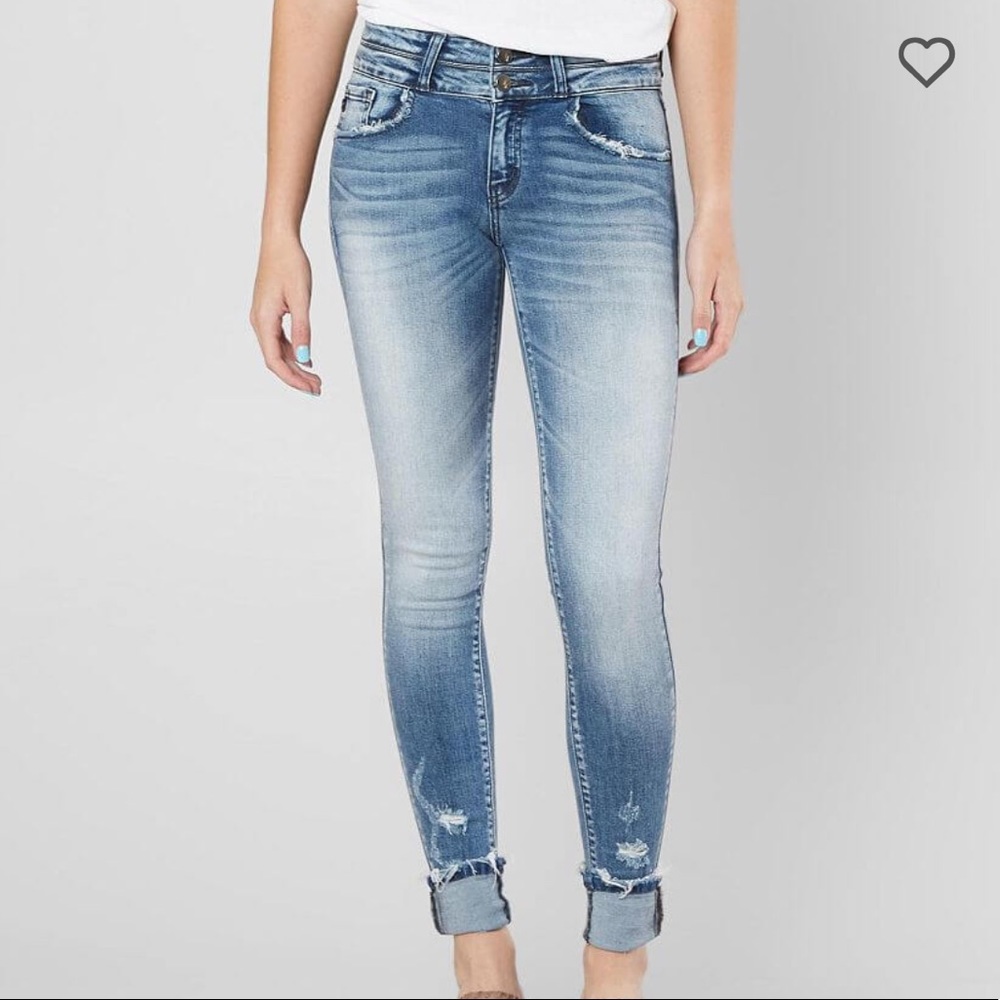 KanCan mid rise jeans!